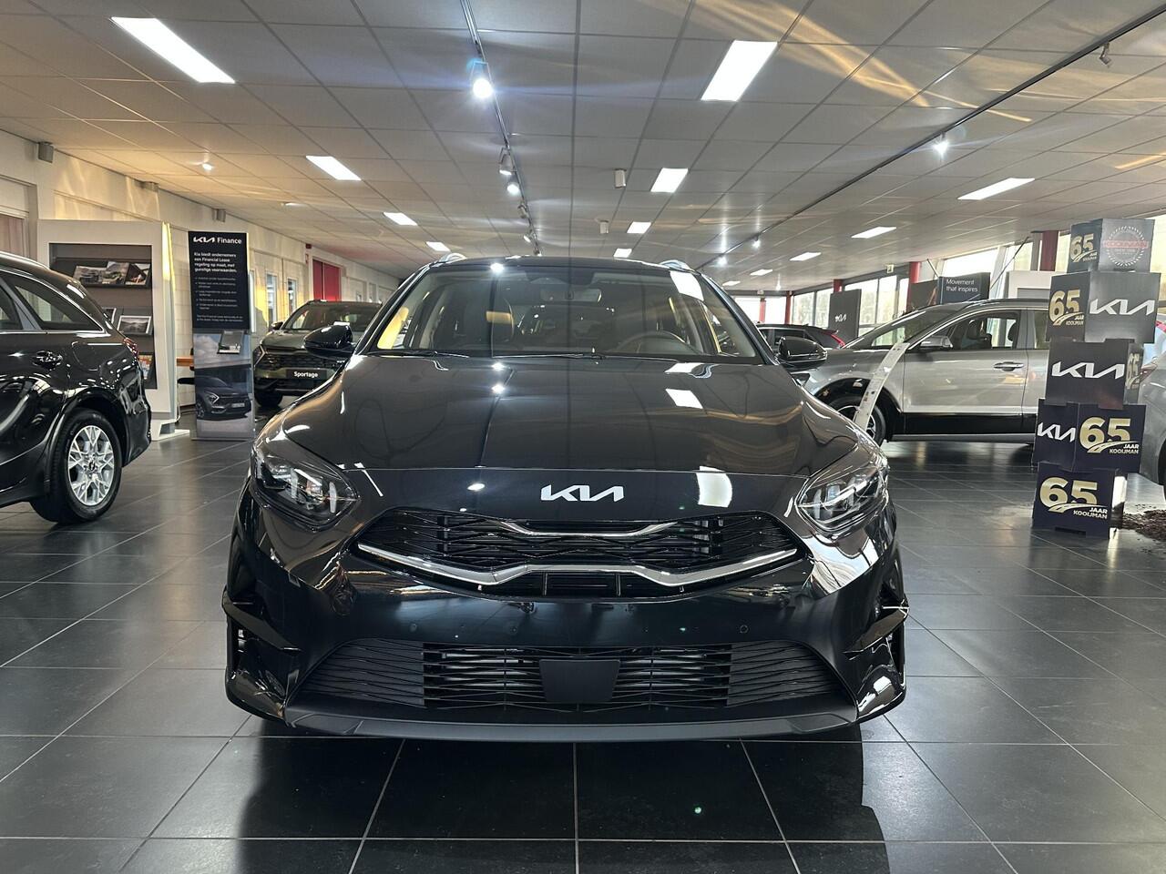 KIA CEE D Ceed Sportswagon 1.5 T-GDi DynamicPlusLine OP VOORRAAD | 2000,- VOORRAADVOORDEEL | NIEUWE AUTO