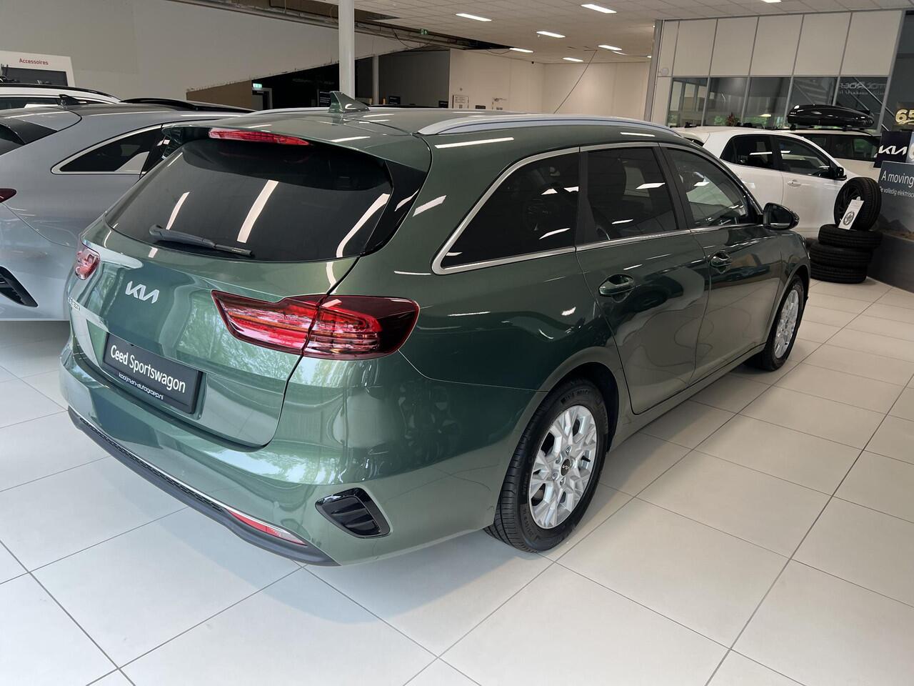 KIA CEE D Ceed Sportswagon 1.5 T-GDi DynamicPlusLine ,Geregistreerde voorraad auto, nu incl. 4.000,= korting, Geheel nieuw, Direct leverbaar.