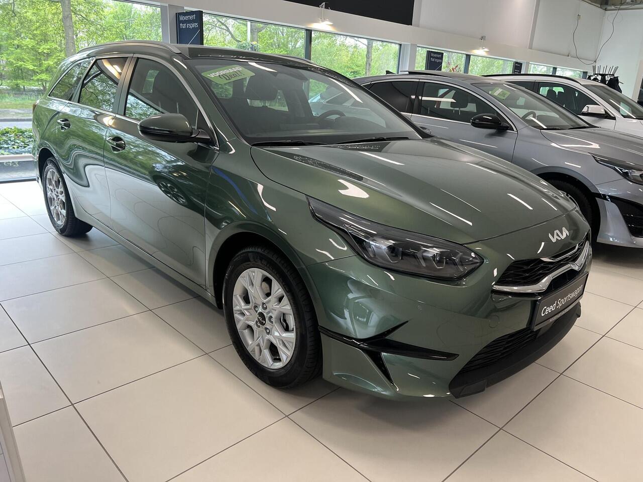 KIA CEE D Ceed Sportswagon 1.5 T-GDi DynamicPlusLine ,Geregistreerde voorraad auto, nu incl. 4.000,= korting, Geheel nieuw, Direct leverbaar.
