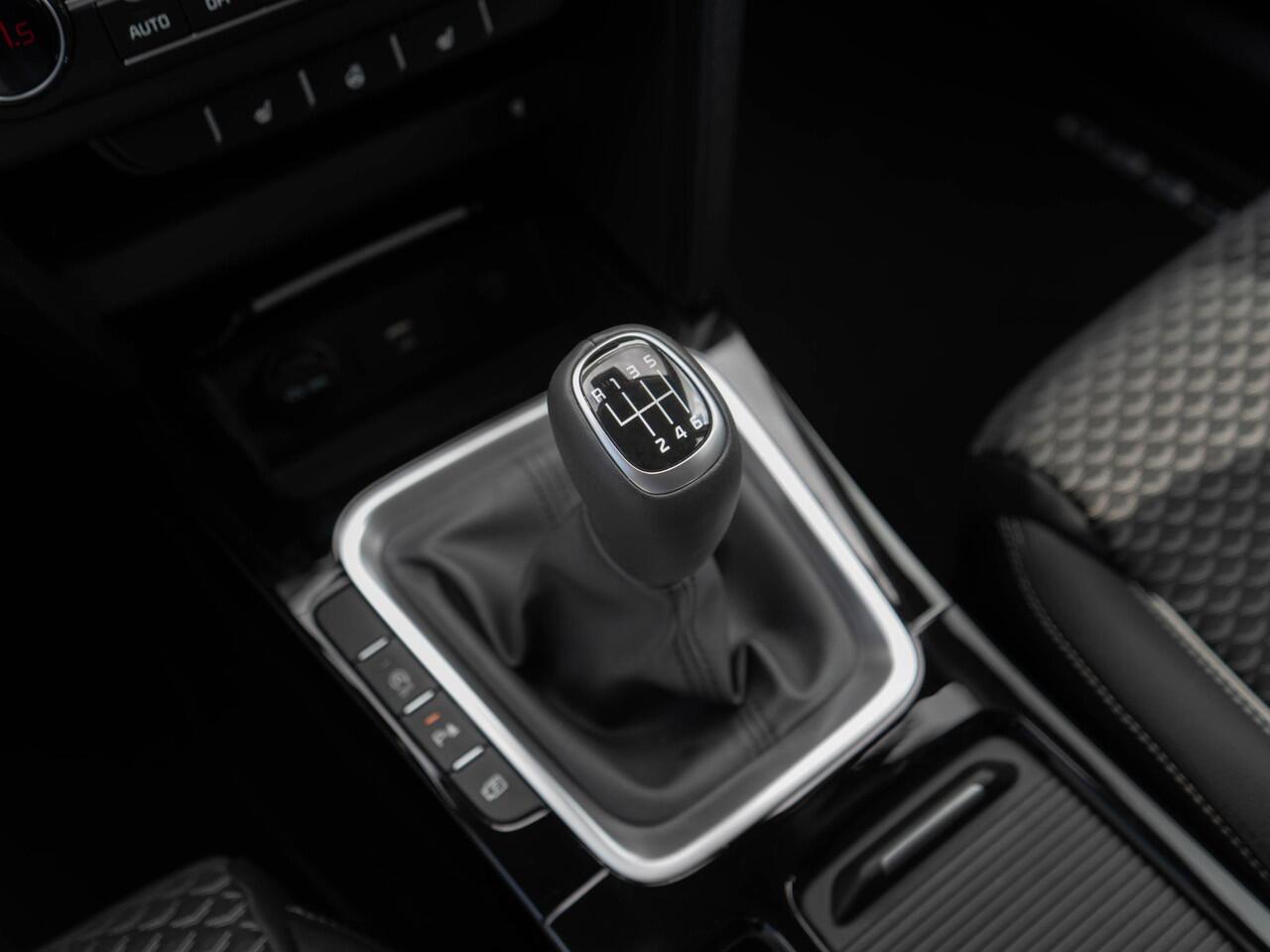 KIA CEE D Ceed Sportswagon 1.0 T-GDi DynamicPlusLine | Op Voorraad | Snel rijden | Stoel en stuurverwarming | Navigatie |