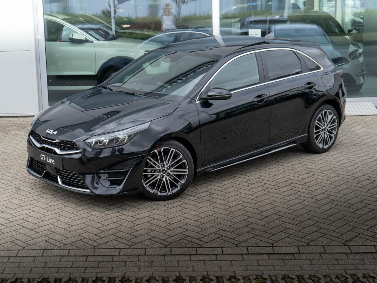 KIA CEE D Ceed 1.5 T-GDi GT-PlusLine | UNIEKE AUTO | OP VOORRAAD DIRECT RIJDEN | schuifkanteldak | JBL Speakers | Elektrische verstelbare stoelen met geheugenfunctie |