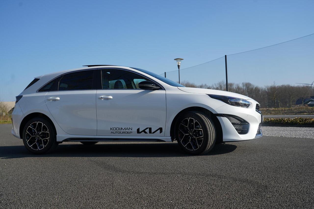 KIA CEE D Ceed 1.5 T-GDi GT-PlusLine Rijklaar vanaf ¤36.500,- Nu tijdelijke voordeel van ¤4.895,-