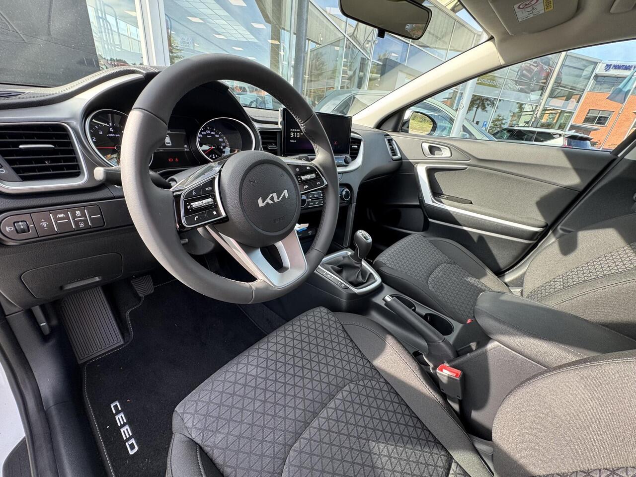 KIA CEE D Ceed Sportswagon 1.0 T-GDi ComfortLine Rijklaar vanaf ¤26.400,- Nu tijdelijke voordeel van ¤4.695,-