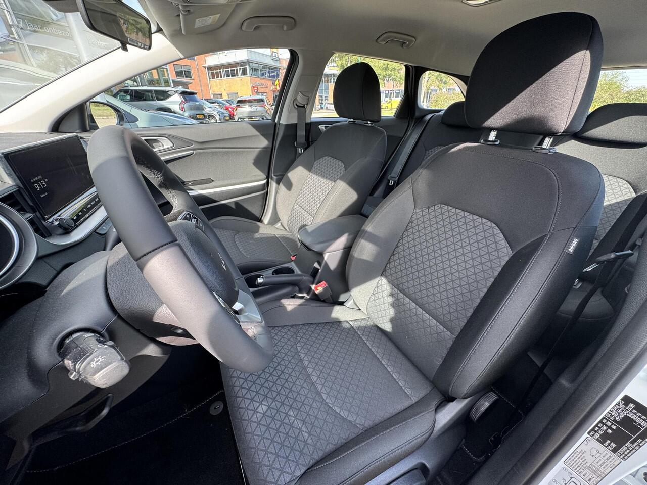 KIA CEE D Ceed Sportswagon 1.0 T-GDi ComfortLine Rijklaar vanaf ¤26.400,- Nu tijdelijke voordeel van ¤4.695,-