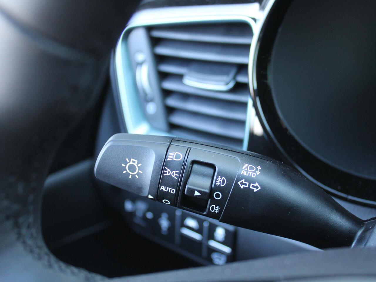 KIA CEE D Ceed Sportswagon 1.0 T-GDi MHEV Design Edition | Stuur-/stoelverwarming | Cruise adapt. | Camera | 16" LM | Elek. achterklep | JBL audio | LED |