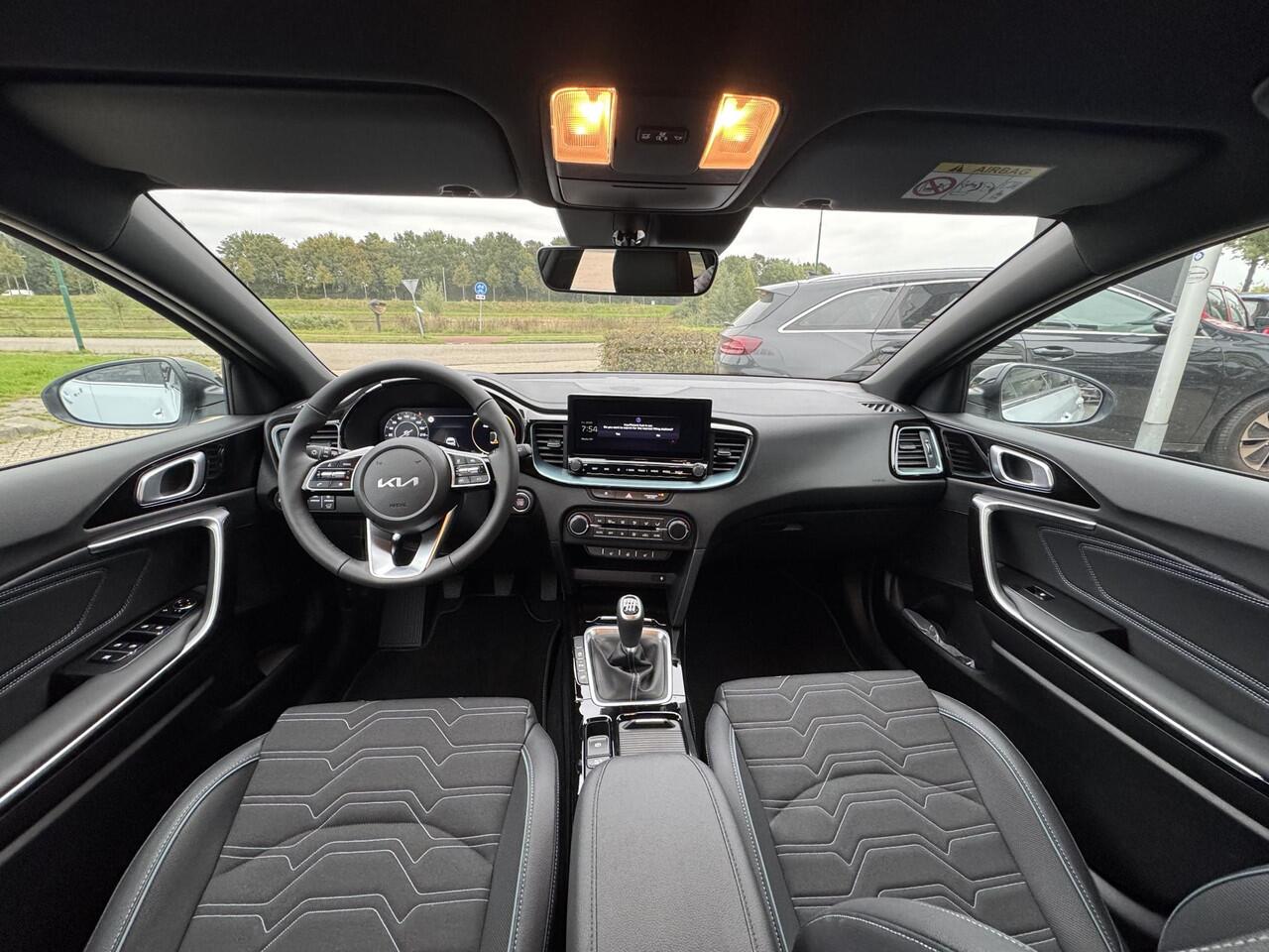 KIA CEE D Ceed Sportswagon 1.0 T-GDi Design Edition Rijklaar vanaf ¤29.495,- Nu tijdelijke voordeel van ¤8.400,-