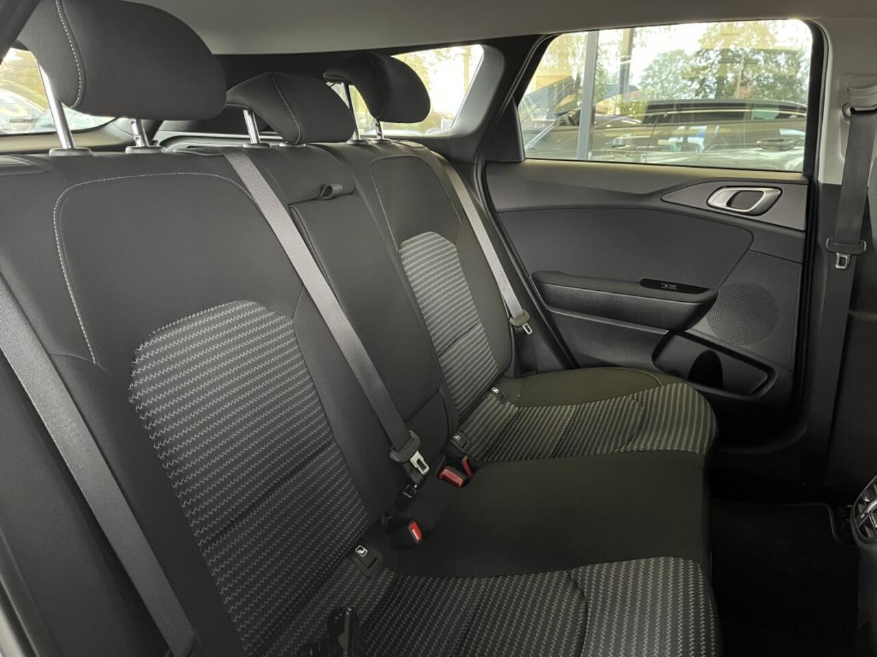 KIA CEE D 1.5 T-GDi DynamicLine | Navigatie | Cruise Control