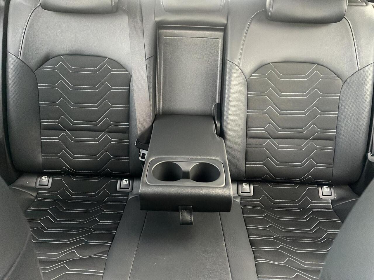 KIA CEE D Ceed 1.0 T-GDi Design Edition | JBL | Stoel- en Stuurverwarming | Lane Assist | Dode Hoek Assistentie |