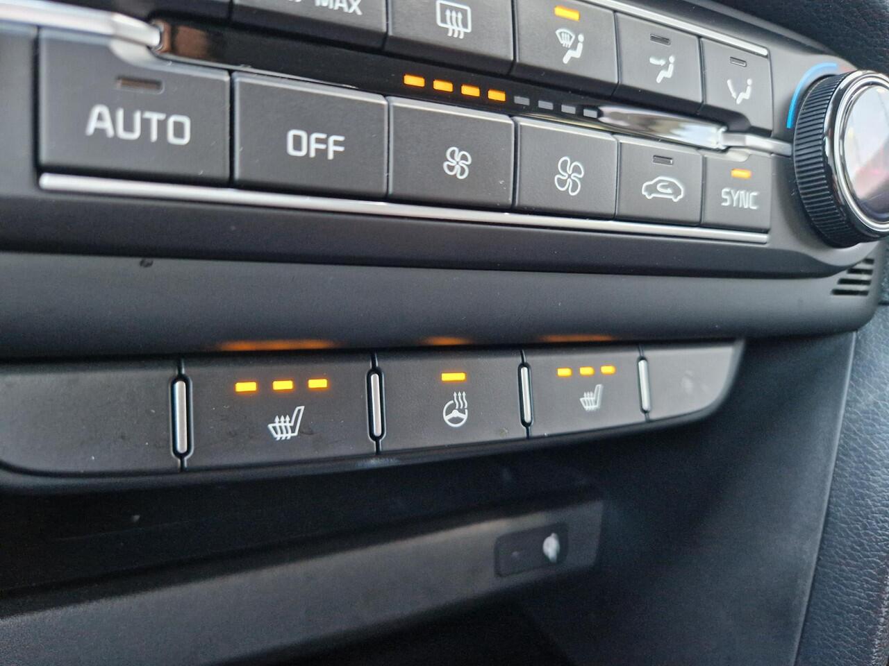 KIA CEE D Ceed Sportswagon 1.0 T-GDi DynamicPlusLine | Stoelverwarming | Dodehoek | LED | Key-Less | Navi |