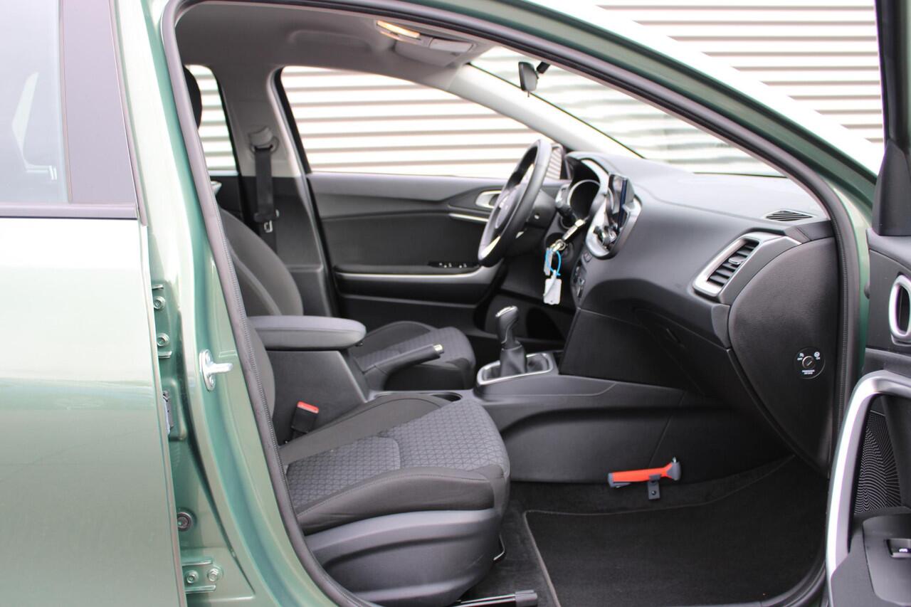 KIA CEE D Ceed Sportswagon 1.0 T-GDi ComfortLine Navigatie / Cimate control / Camera