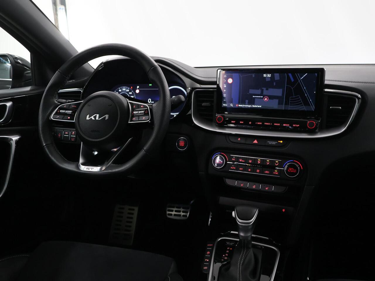 KIA CEE D Ceed Sportswagon 1.5 T-GDi GT-Line | Panoramadak | Matrix LED Koplampen | Stoel/Stuurverwarming | Keyless Go | Elektrisch bedienbare achterklep