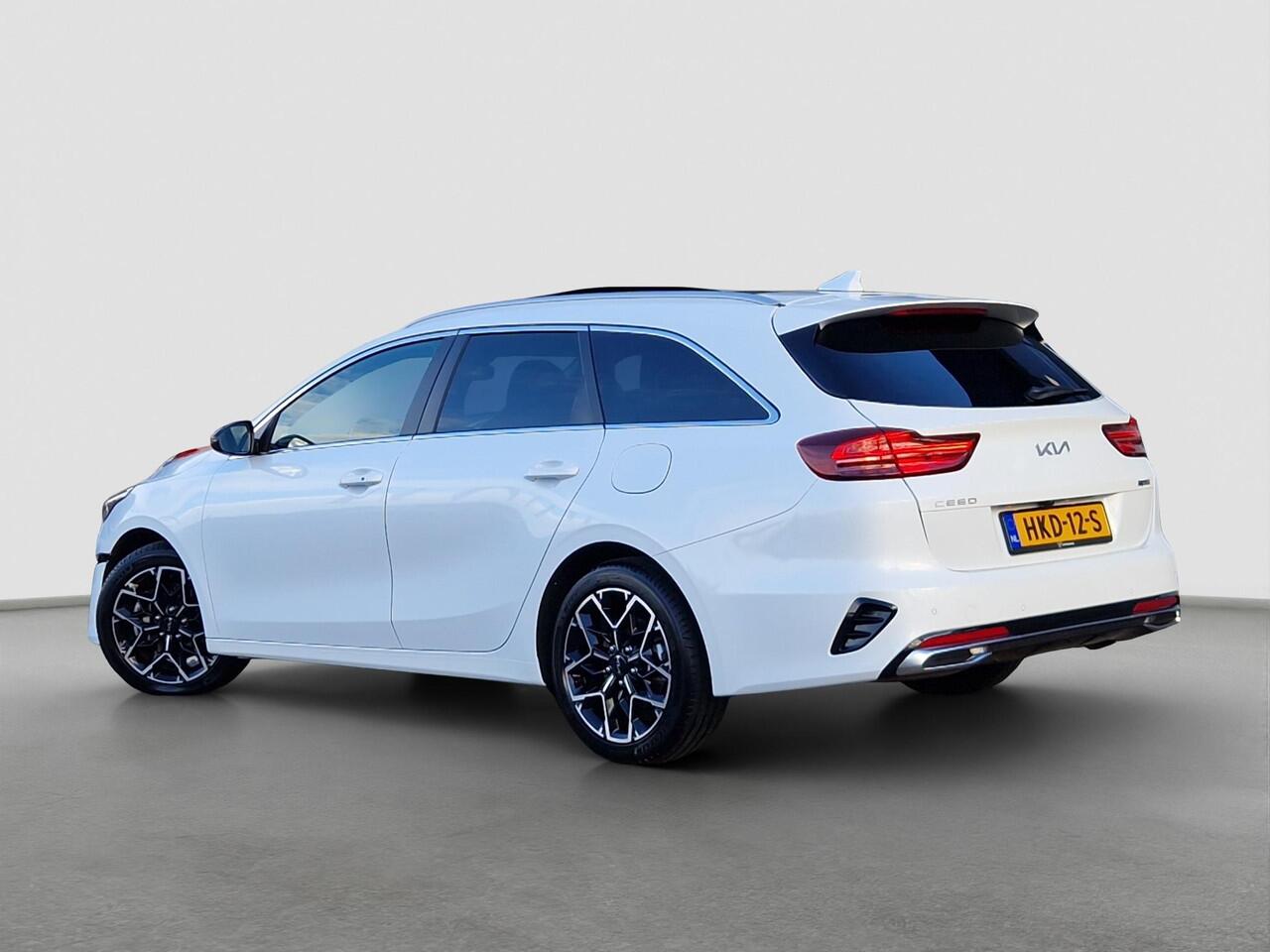 KIA CEE D Ceed Sportswagon 1.5 T-GDi GT-Line | Pano | Stoelverwarming | LED | Climate | Elek. Achterklep |