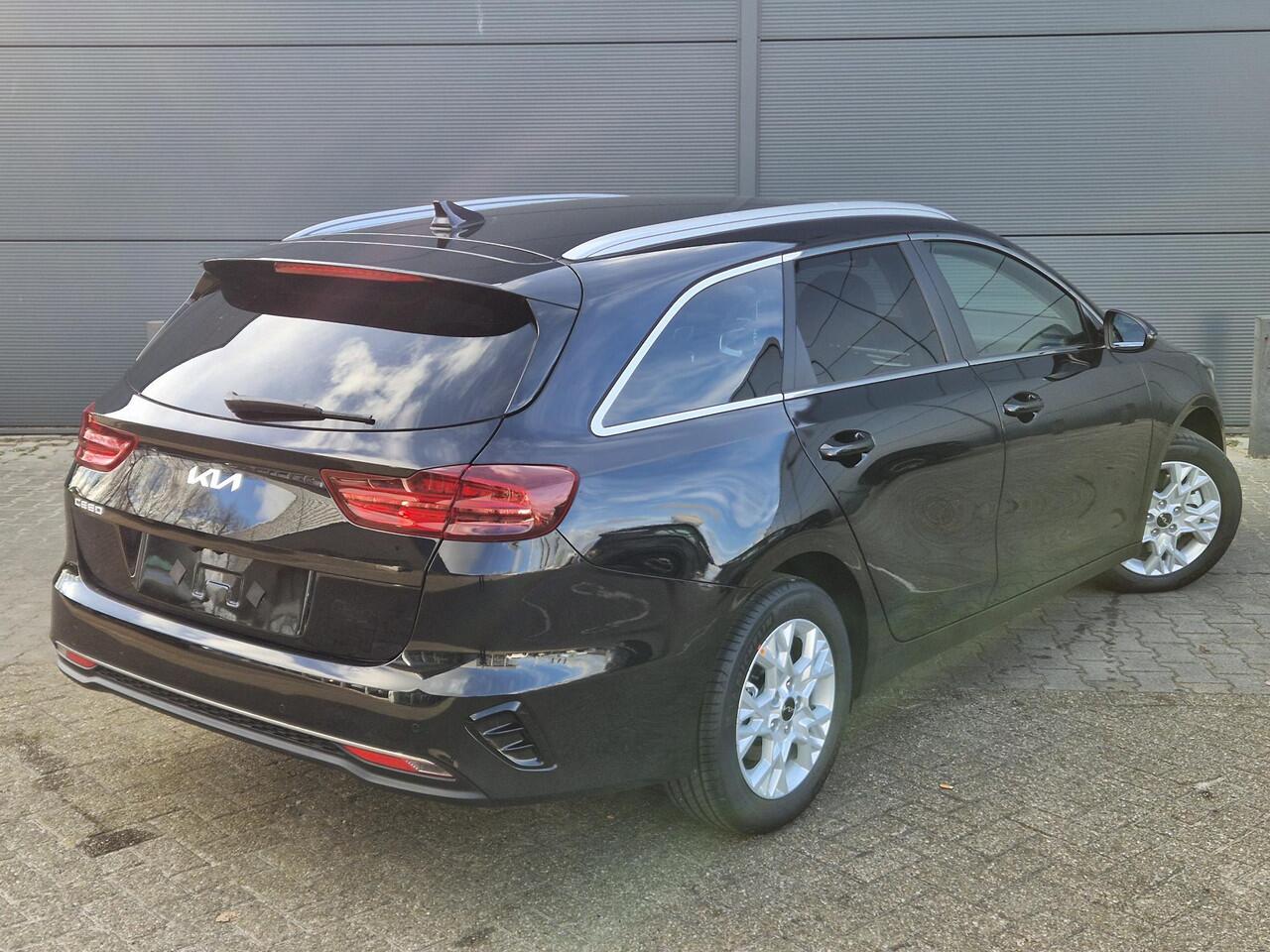 KIA CEE D Ceed Sportswagon 1.5 T-GDi DynamicPlusLine DCT7 Automaat | Stoel- en stuurwielverwarming | Parkeersensoren achter | Adaptieve cruise control | Dodehoekassistentie |