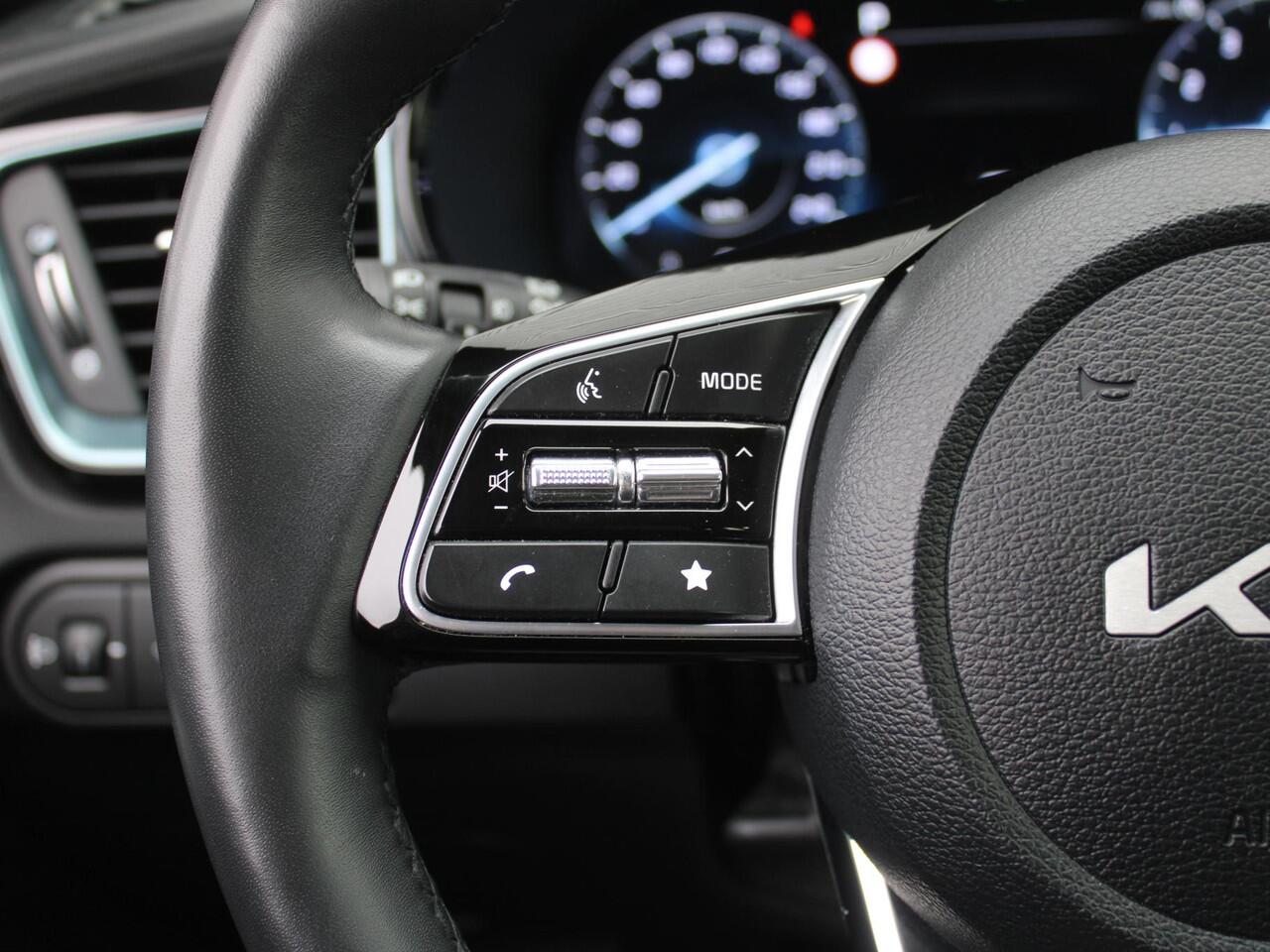 KIA CEE D Ceed Sportswagon 1.0 T-GDi MHEV Design Edition | Stuur-/stoelverwarming | Cruise adapt. | Camera | 16" LM | Dodehoekdetectie | JBL audio | LED |