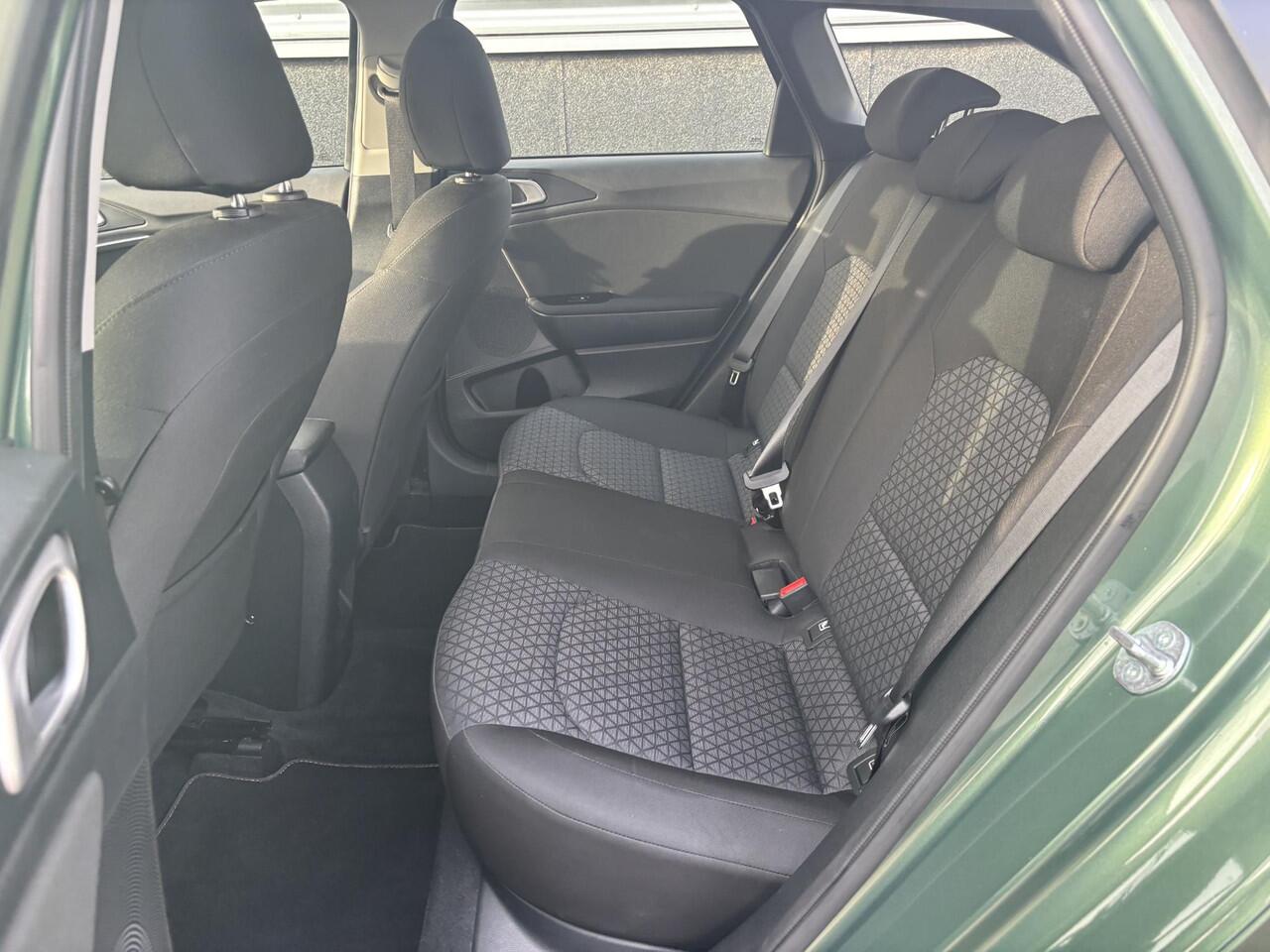 KIA CEE D Ceed Sportswagon 1.0 T-GDi ComfortLine navigatie Apple CarPlay/Android Auto, parkeersensoren, cruise control, 1e eign. BTW-auto