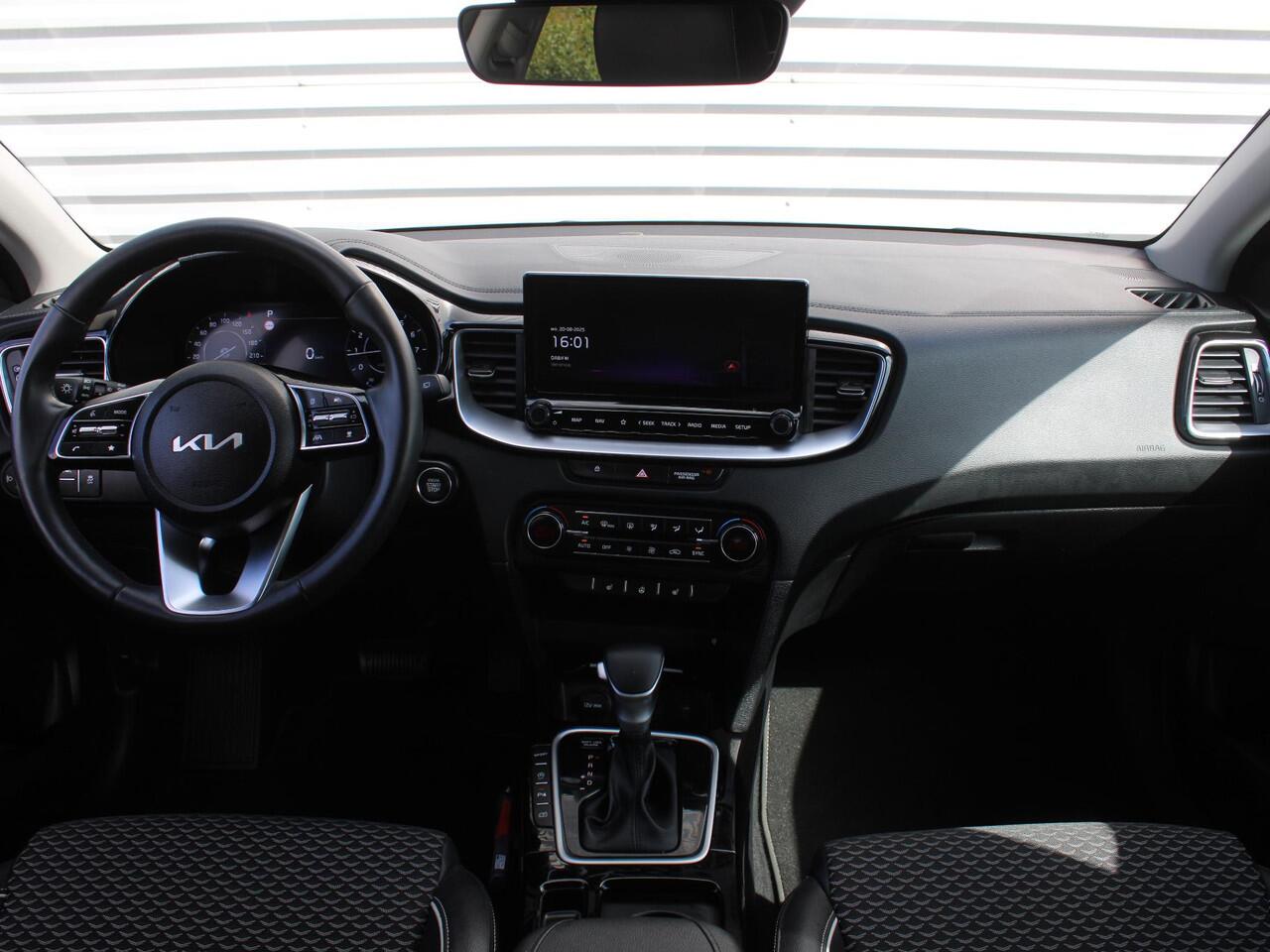 KIA CEE D Ceed 1.5 T-GDi DCT7 DynamicPlusLine | BTW Auto | Automaat | Keyless | Stoel verwarming | Navi | Camera | Adap. Cruise |