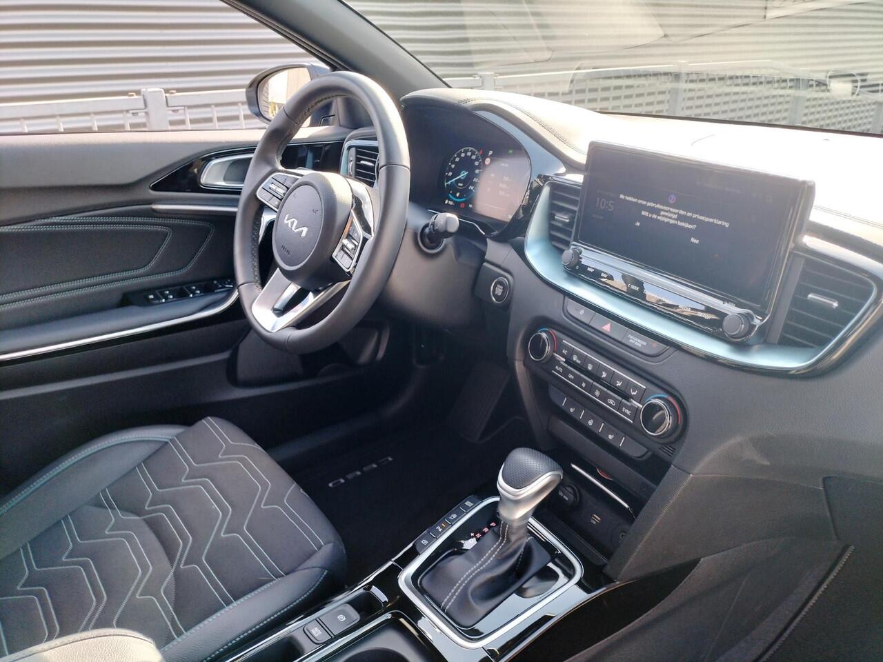 KIA CEE D Ceed Sportswagon 1.0 T-GDi MHEV Design Edition Automaat Navigatie / JBL / Afneembare trekhaak / Elek. achterklep / Parkeersensoren v&a / Dodehoekdetectie /