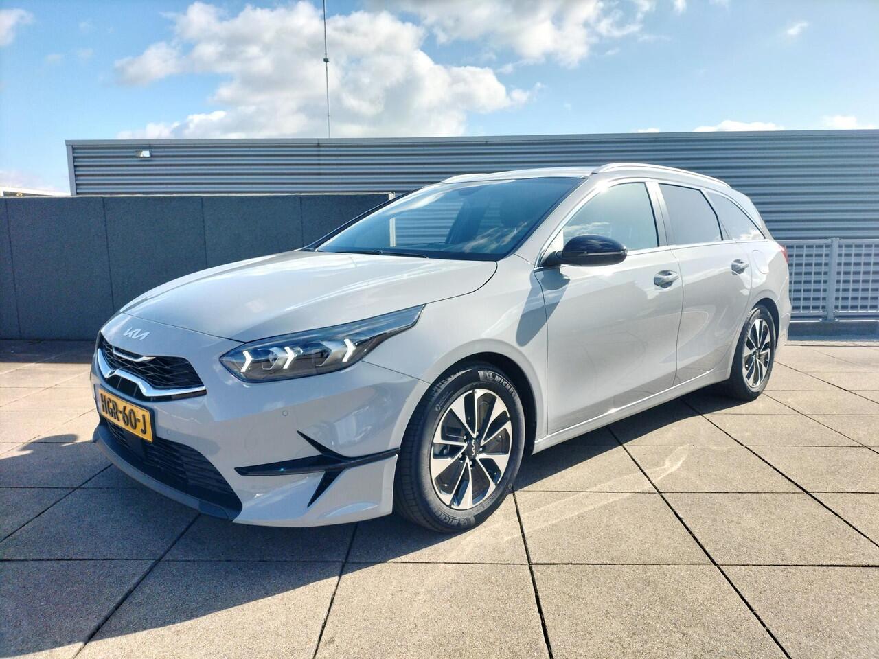 KIA CEE D Ceed Sportswagon 1.0 T-GDi MHEV Design Edition Automaat Navigatie / JBL / Afneembare trekhaak / Elek. achterklep / Parkeersensoren v&a / Dodehoekdetectie /