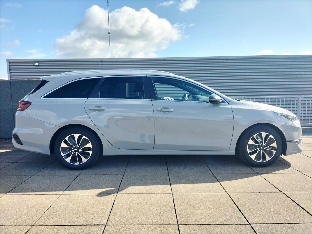 KIA CEE D Ceed Sportswagon 1.0 T-GDi MHEV Design Edition Automaat Navigatie / JBL / Afneembare trekhaak / Elek. achterklep / Parkeersensoren v&a / Dodehoekdetectie /