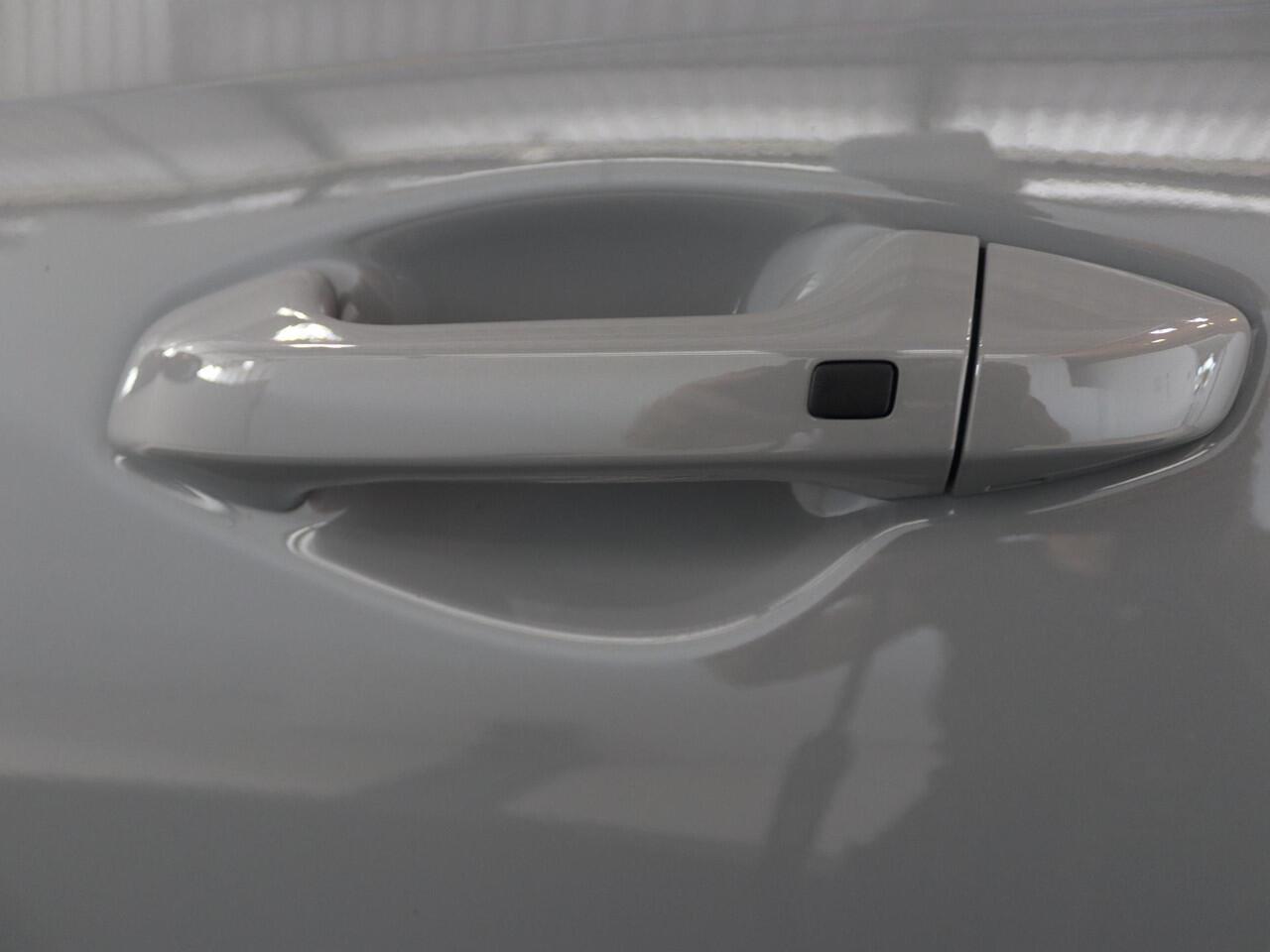 KIA CEE D Ceed 1.0 T-GDi Design Edition | JBL | Stoelverwarming | Parkeersensoren | LED Koplampen | Dodehoekassistentie | Adaptieve cruise control | Stuurwiel verwarmd |