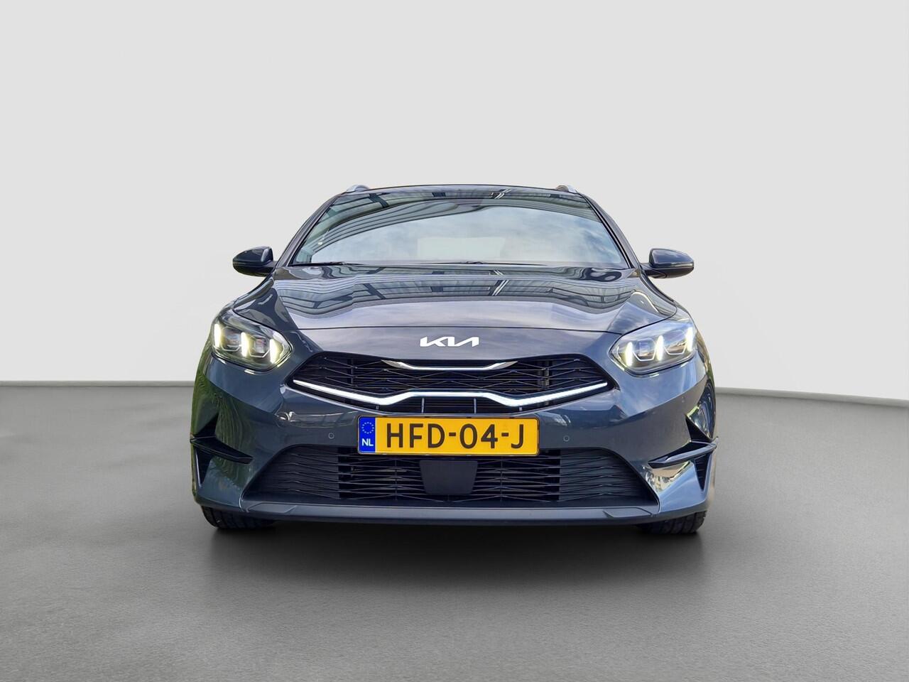 KIA CEE D Ceed Sportswagon 1.5 T-GDi DynamicPlusLine | Dodehoek | Key-Less | Stoelverwarming | LED | Licht- en Regensensor |
