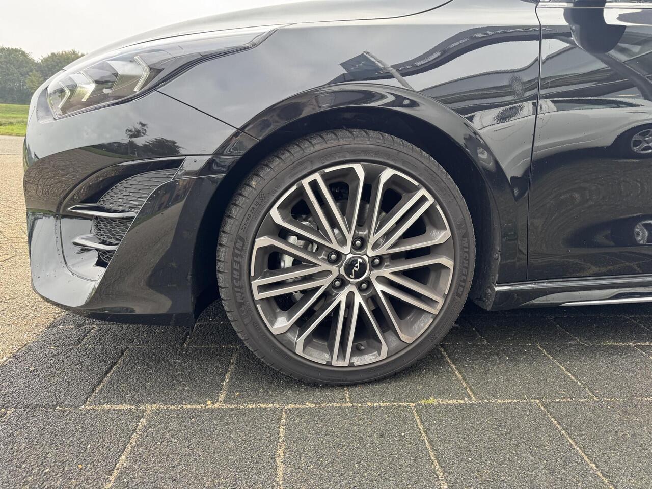 KIA CEE D Ceed 1.5 T-GDi GT-PlusLine , Eerste Eigenaar, Schuif/Kanteldak, Elektrische Stoelen, Stoel/Stuurverwarming, JBL, Enz...