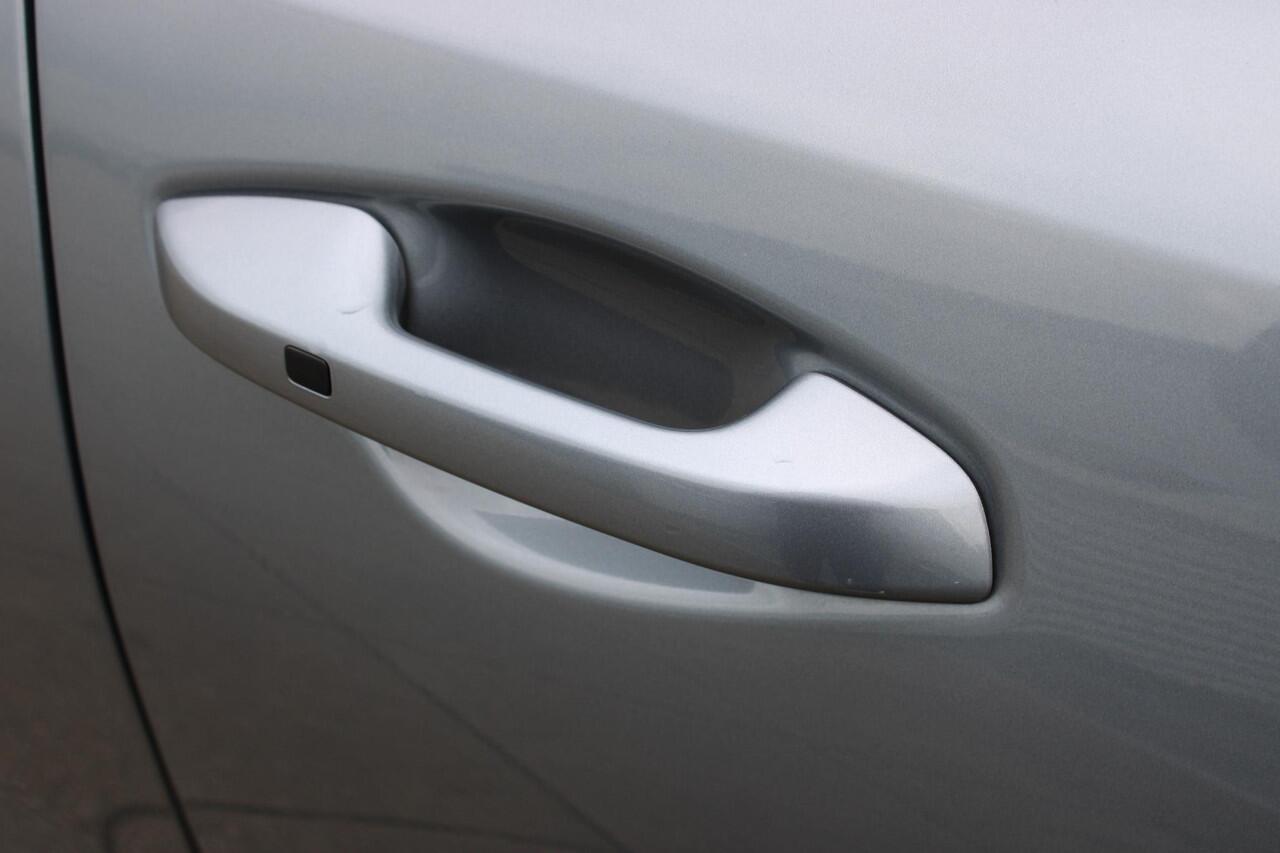 KIA CEE D Ceed Sportswagon 1.5 T-GDi GT-PlusLine Navigatie / Camera / Schuifdak