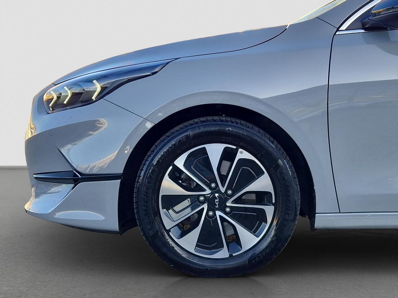 KIA CEE D Ceed Sportswagon 1.0 T-GDi Design Edition | JBL | Stoel- en Stuurverwarming | Lane Assist | Dode Hoek Assistentie |