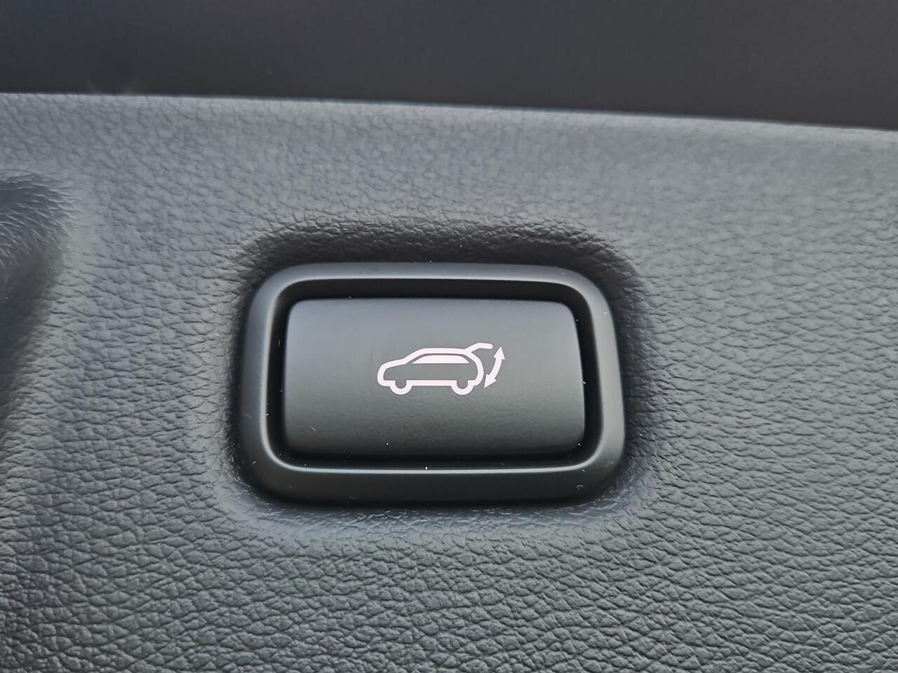 KIA CEE D Ceed Sportswagon 1.5 T-GDi GT-Line | Sportstuur | Pano | Stoel- en Stuurverwarming | Dodehoek Ass. | Navi | Clima | Elektr. Achterklep |