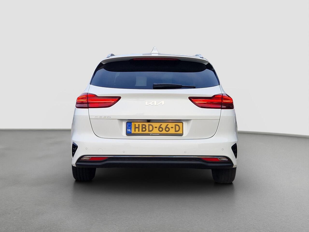 KIA CEE D Ceed Sportswagon 1.5 T-GDi DynamicPlusLine Stoel- en Stuurverwarming | Clima | Key-less | Navi | Carplay/Android Auto |