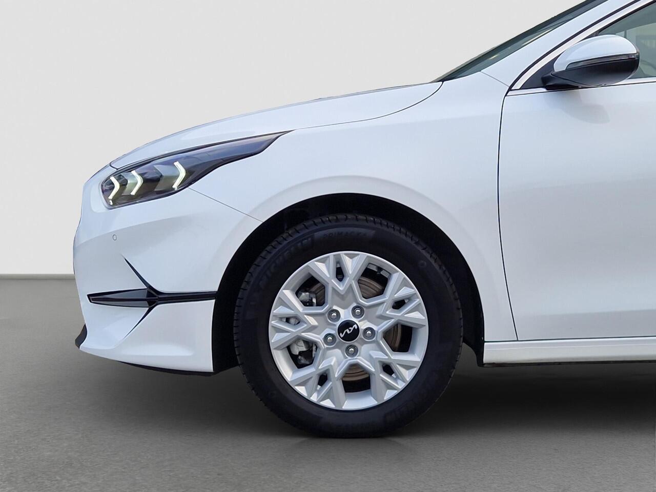 KIA CEE D Ceed Sportswagon 1.5 T-GDi DynamicPlusLine Stoel- en Stuurverwarming | Clima | Key-less | Navi | Carplay/Android Auto |