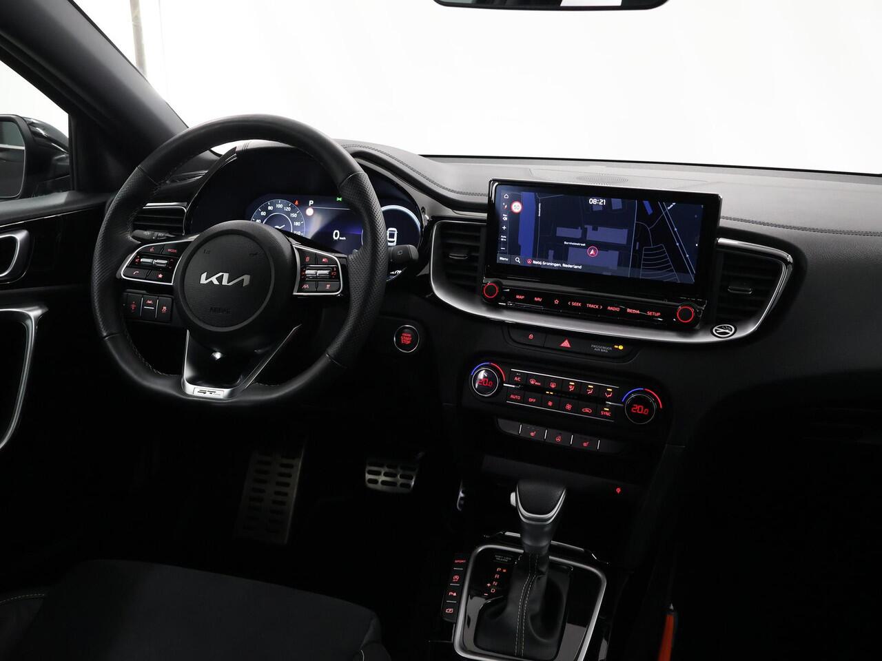 KIA CEE D Ceed 1.5 T-GDi GT-Line | Panoramadak | Matrix LED Koplampen | Stoel/Stuurverwarming | Keyless Go |