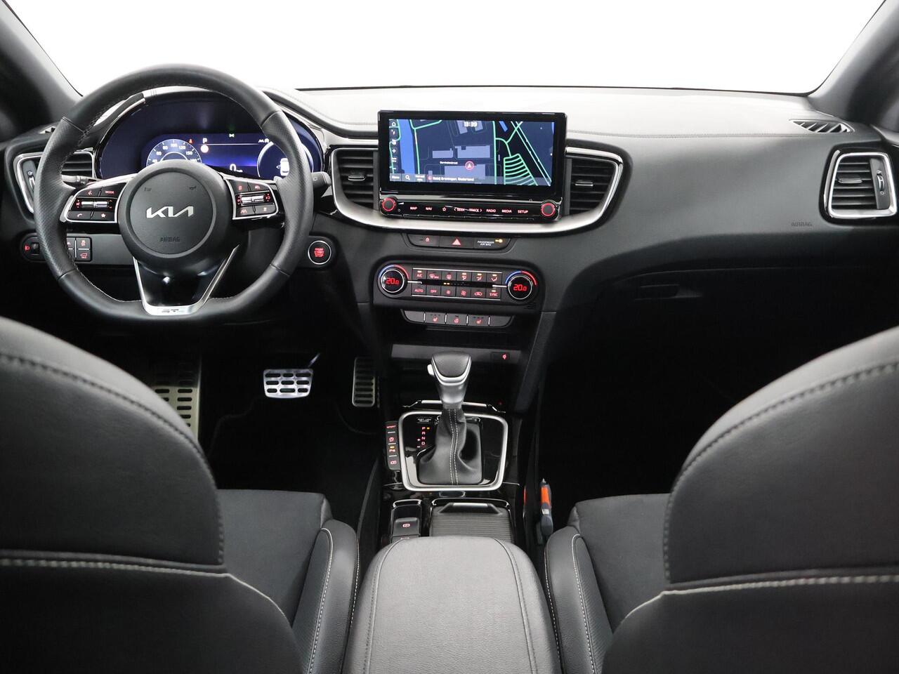 KIA CEE D Ceed Sportswagon 1.5 T-GDi GT-Line | Panoramadak | Matrix LED Koplampen | Stoel/Stuurverwarming | Keyless Go | Elektrisch bedienbare achterklep