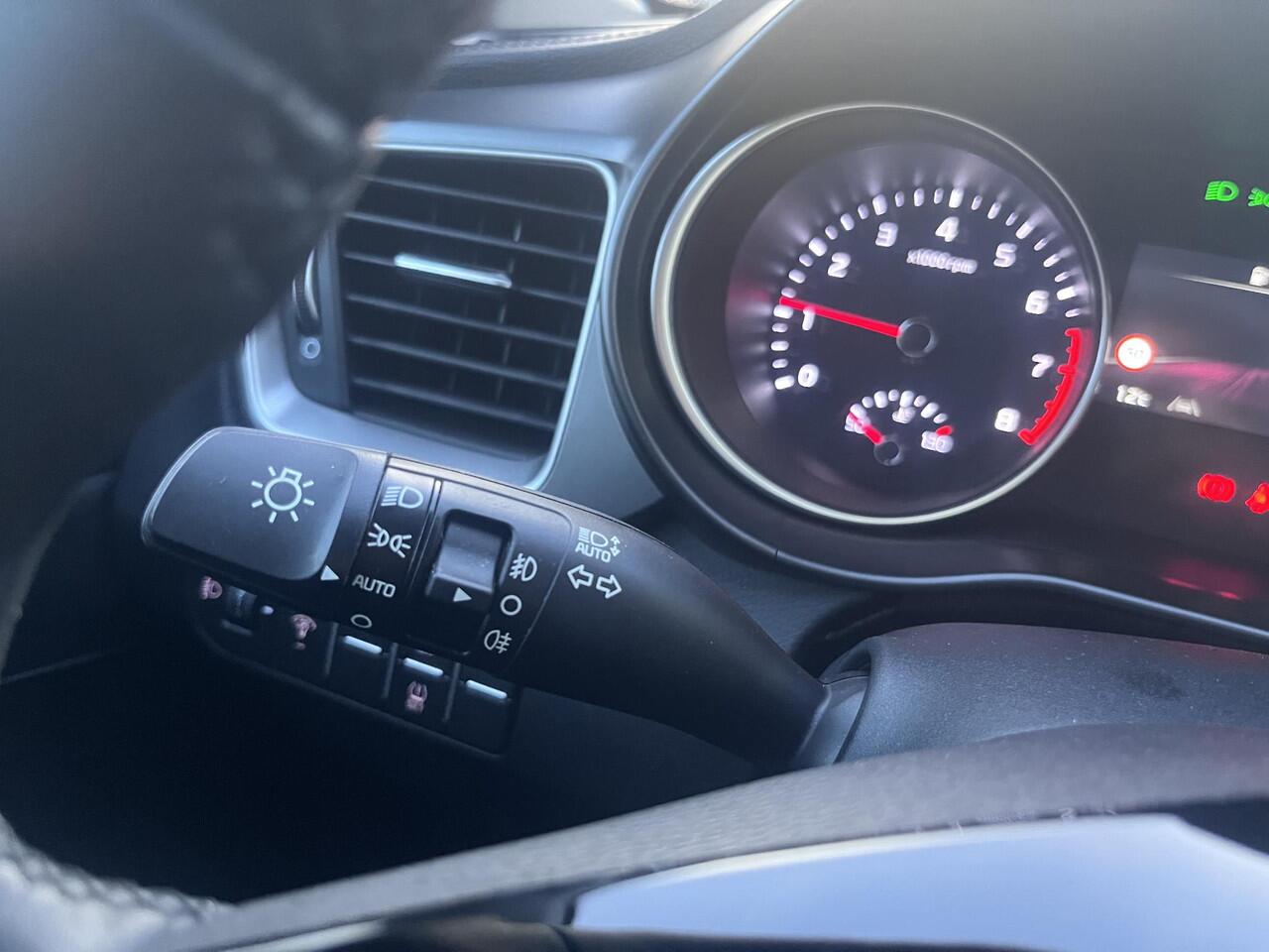 KIA CEE D Ceed Sportswagon 1.0 T-GDi ComfortLine | Climate | Navigatie | Achteruitrijcamera | LMV | Cruise control