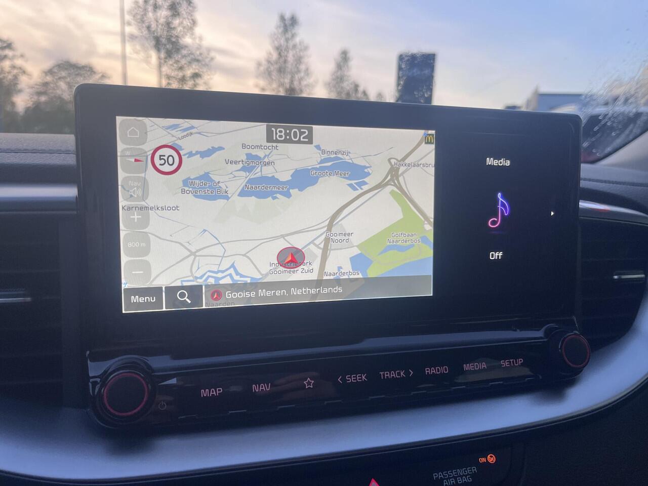 KIA CEE D Ceed Sportswagon 1.0 T-GDi ComfortLine | Climate | Navigatie | Achteruitrijcamera | LMV | Cruise control