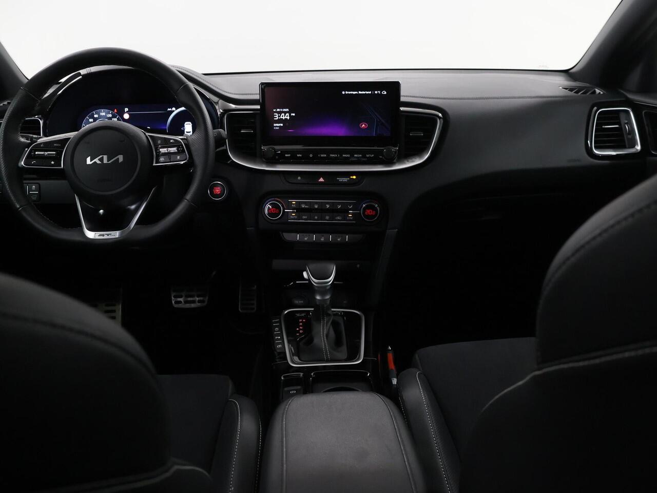 KIA CEE D Ceed Sportswagon 1.5 T-GDi GT-Line | Panoramadak | Matrix LED | Stoel/Stuurverwarming | Keyless Entry/Go | Elek. Achterklep | Apple Carplay/Android Auto |