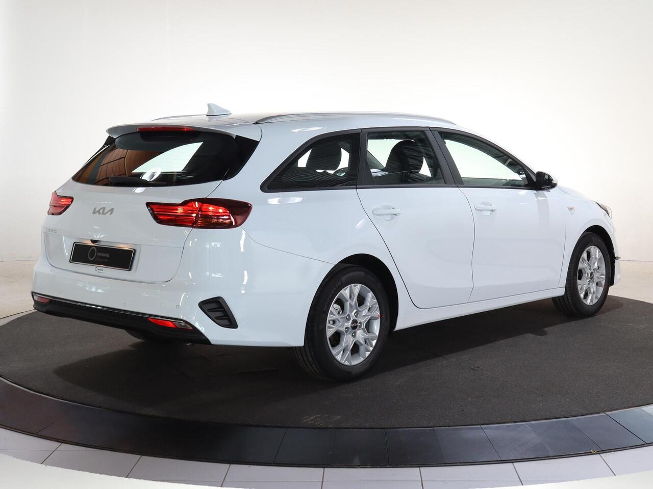 KIA CEE D Ceed Sportswagon 1.0 T-GDi ComfortLine | Climate Control | Cruise Control | Achteruitrijcamera | Navigatie |