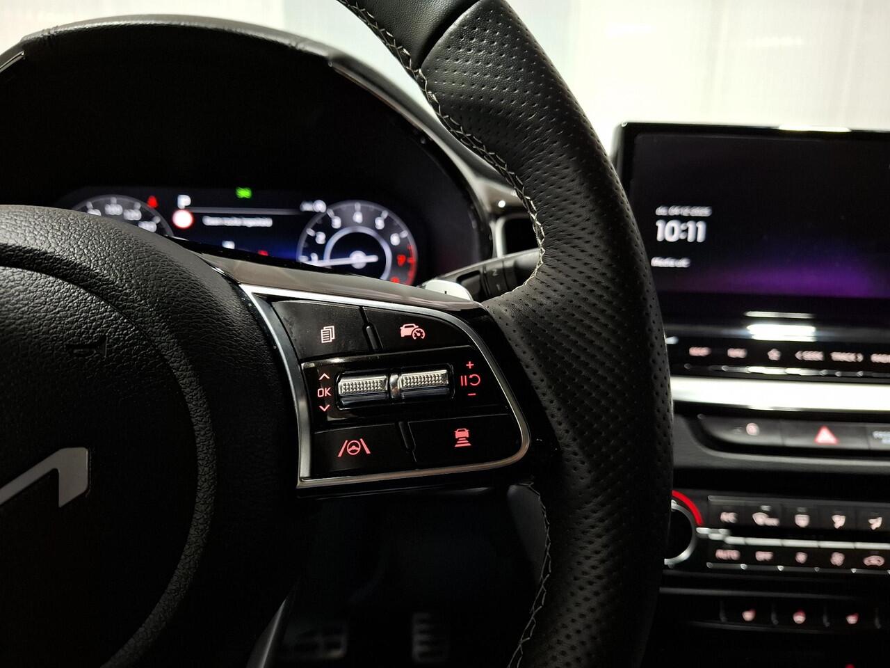 KIA CEE D Ceed Sportswagon 1.5 T-GDi GT-PlusLine AUTOMAAT, Stoel en stuur verwarming.