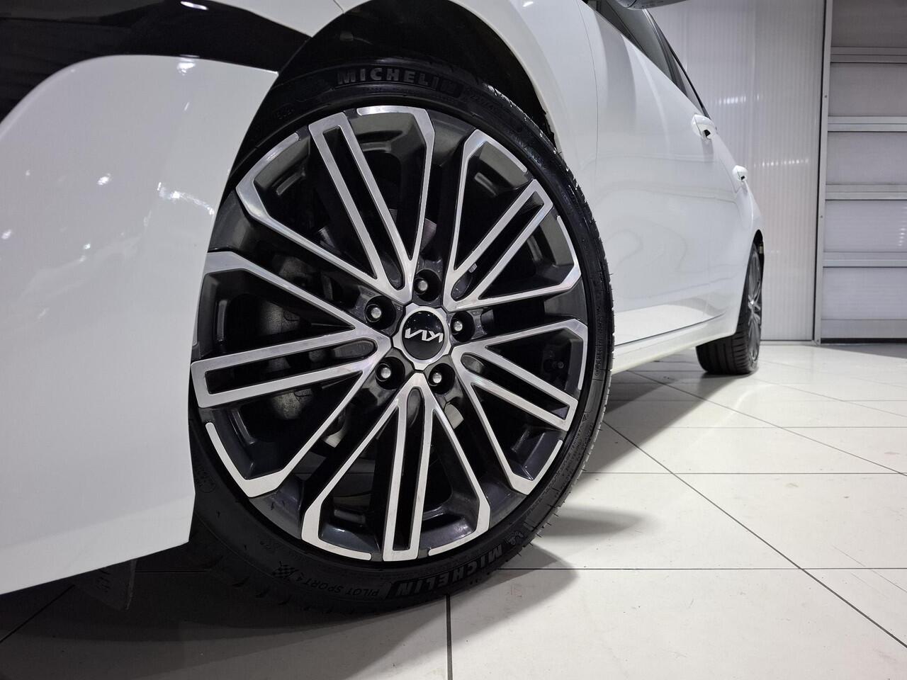 KIA CEE D Ceed Sportswagon 1.5 T-GDi GT-PlusLine AUTOMAAT, Stoel en stuur verwarming.