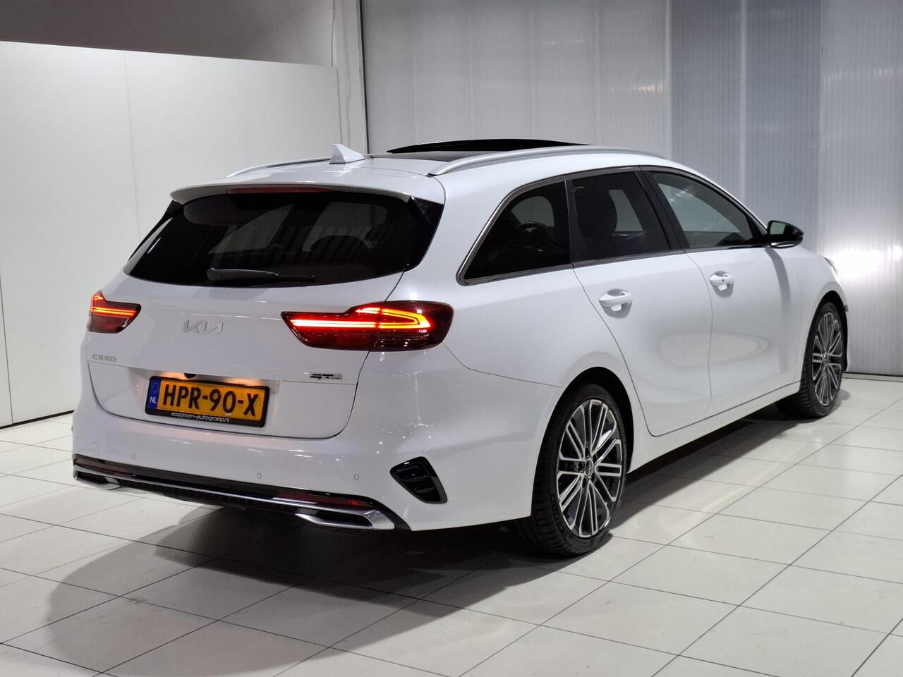 KIA CEE D Ceed Sportswagon 1.5 T-GDi GT-PlusLine AUTOMAAT, Stoel en stuur verwarming.