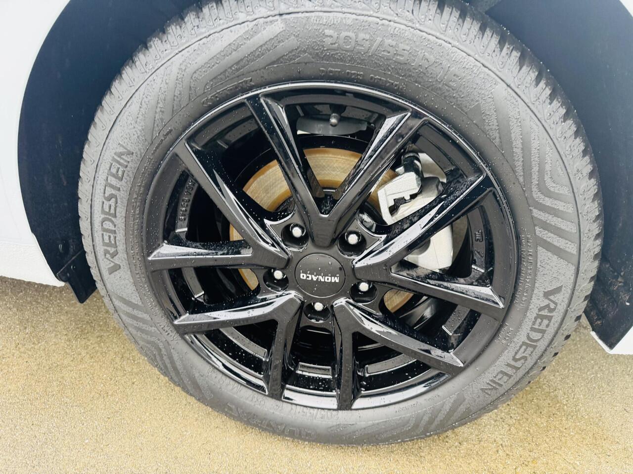 KIA CEE D Ceed Sportswagon 1.0 T-GDi ComfortLine Black Wheels + 4 season banden Demo auto ! | BTW Auto | Km-stand kan iets varieeren ! | Informeer altijd even of de auto aanwezig is..