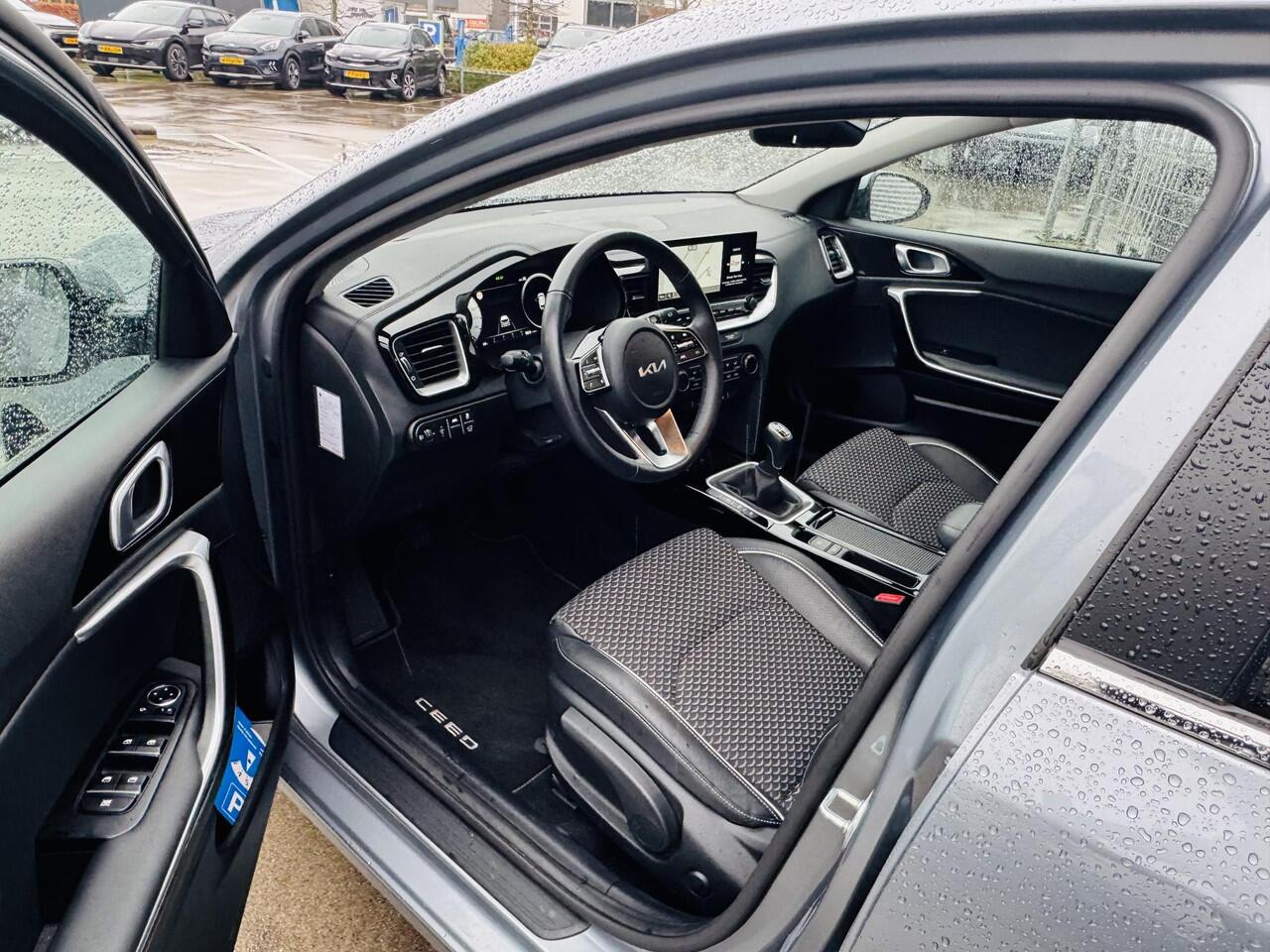 KIA CEE D Ceed Sportswagon 1.5 T-GDi DynamicPlusLine Privacyglass | Keyless | Navi | Camera | Electr. Achterklep