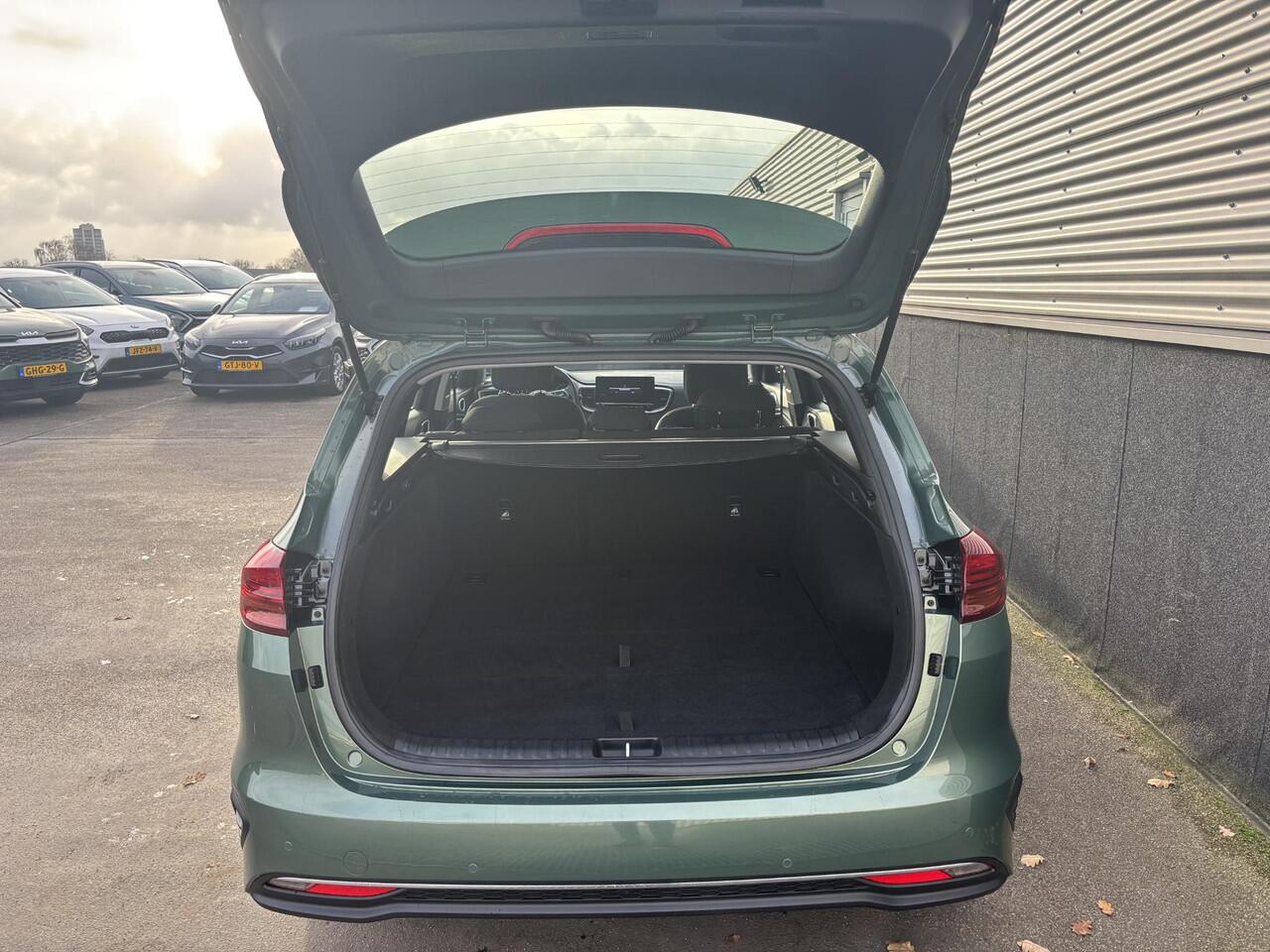 KIA CEE D Ceed Sportswagon 1.0 T-GDi ComfortLine navigatie Apple CarPlay/Android Auto, parkeersensoren, cruise control, 1e eign. BTW-auto