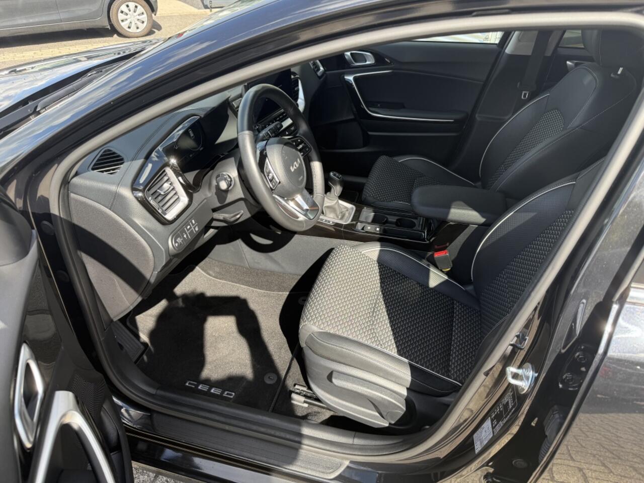 KIA CEE D Ceed Sportswagon 1.0 T-GDi DynamicPlusLine Navi + Camera - ZEER COMPLEET