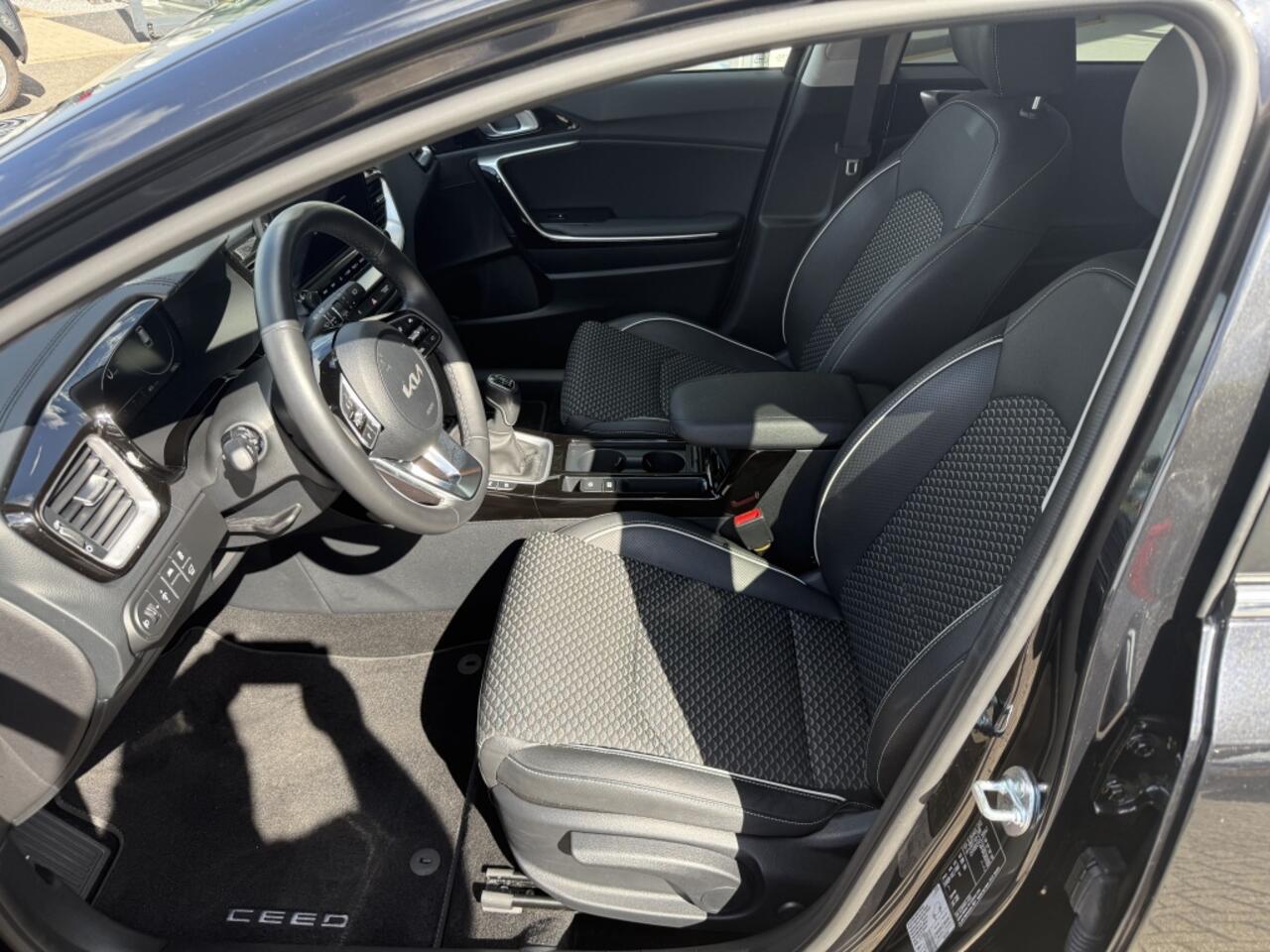 KIA CEE D Ceed Sportswagon 1.0 T-GDi DynamicPlusLine Navi + Camera - ZEER COMPLEET