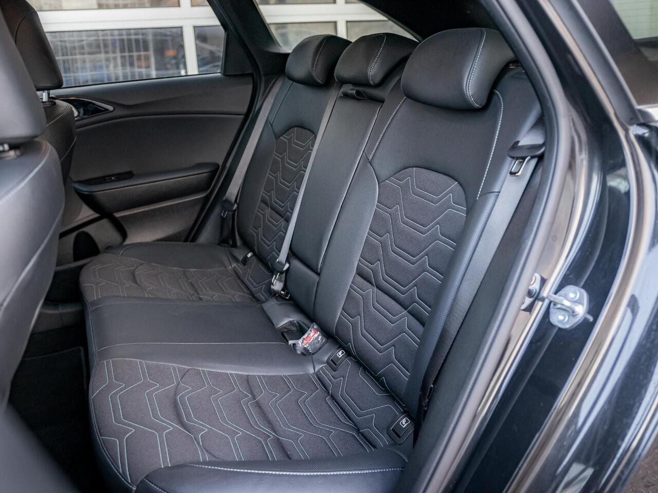 KIA CEE D Ceed Sportswagon 1.0 T-GDi MHEV Design Edition | Automaat | Climate | Cruise | Stoel & Stuurverwarming