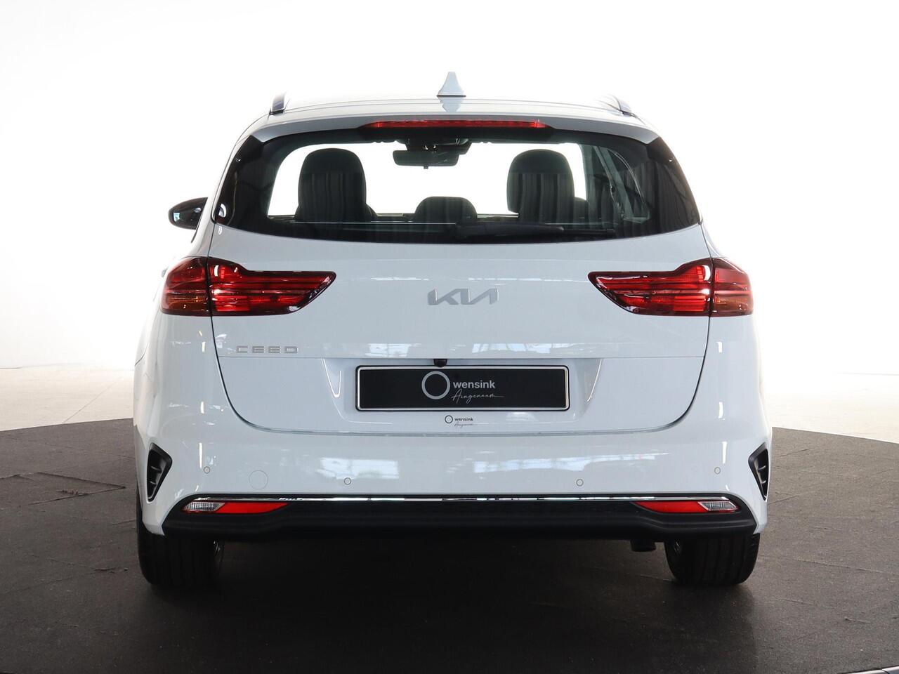 KIA CEE D Ceed SW 1.0 T-GDi ComfortLine | Klimaatregeling | Dakrails | Cruise control | Achteruitrijcamera | Navigatie |