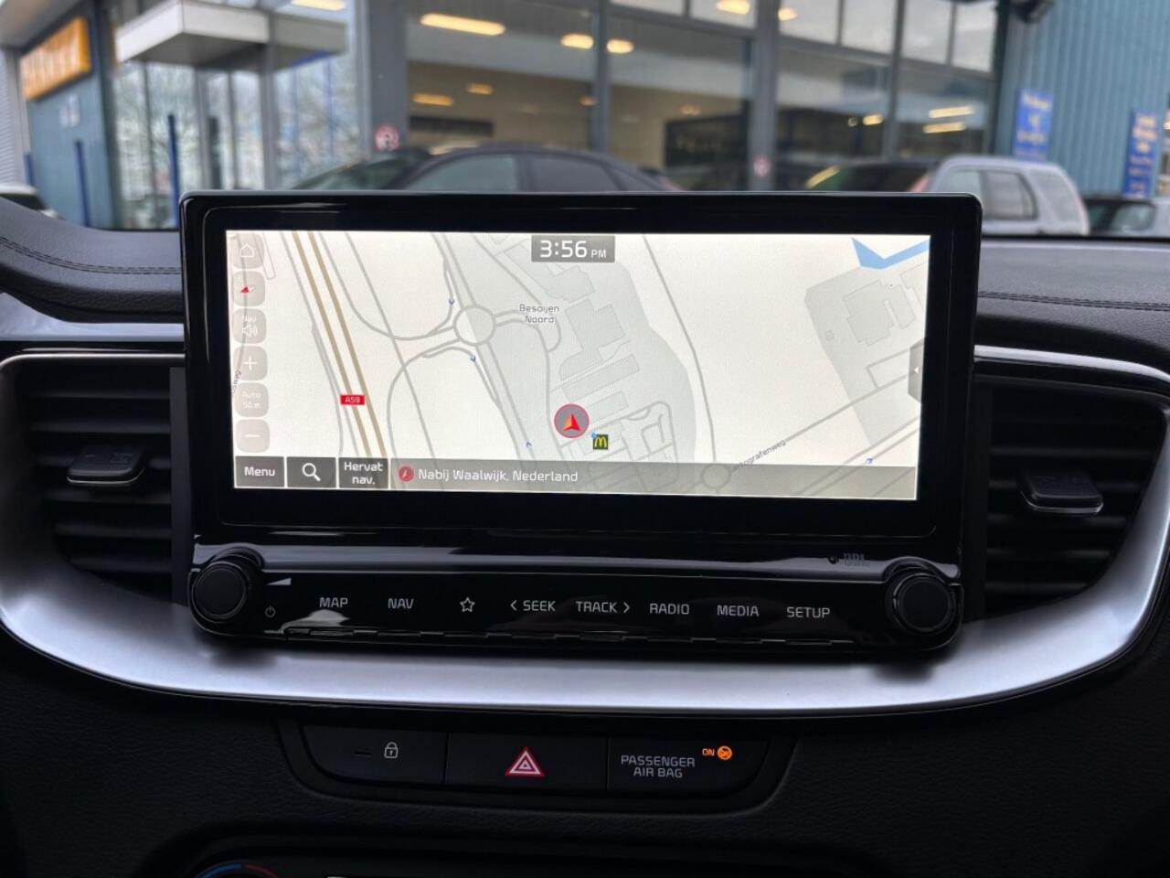 KIA CEE D 1.5 T-GDI AUTOMAAT DYNAMICLINE NAVI PDC WINTERPACK.