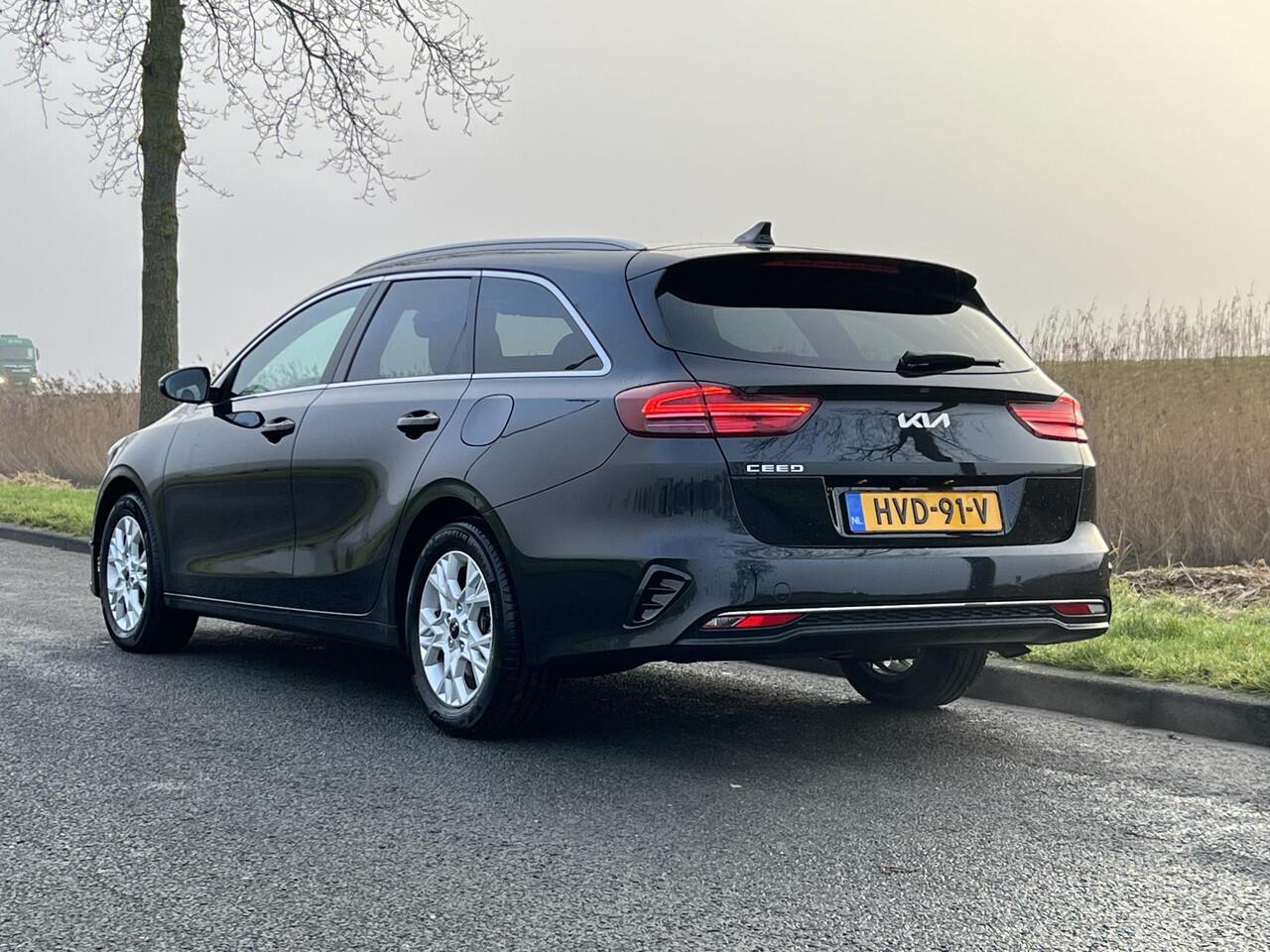 KIA CEE D Ceed Sportswagon 1.5 T-GDi DynamicPlusLine DCT7 Automaat | Stoel- en stuurwielverwarming | Parkeersensoren achter | Adaptieve cruise control | Dodehoekassistentie | Afneembare Trekhaak |