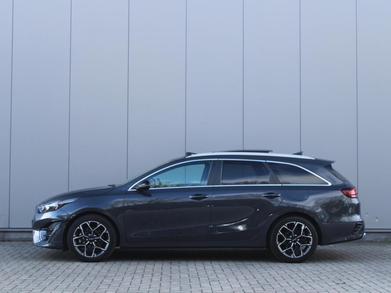 KIA CEE D Ceed Sportswagon 1.5 T-GDi GT-Line | Panorama dak | Stoel & stuurverwarming | Camera | Apple carplay